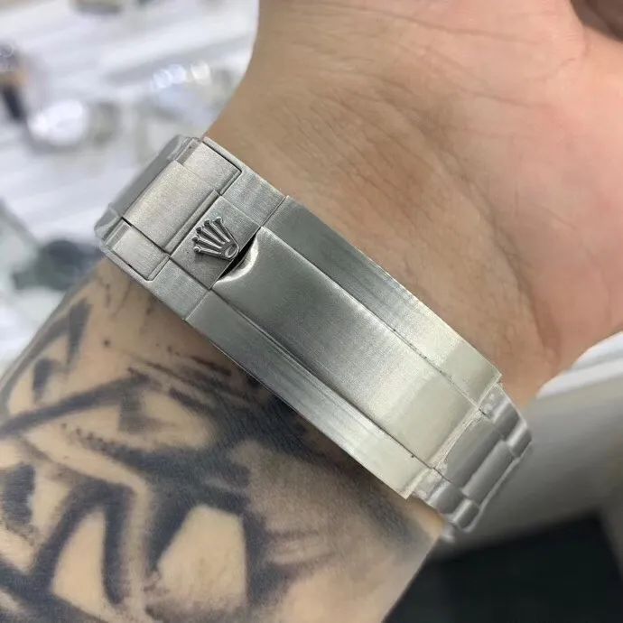【Foreign trade import】💰850! 🚺ROLEX⌚️ROLEX Submariner Series Ceramic Ring (Super Luminous) Genuine Synchronized New Polishing Process Size-40mm Blue Light Sapphire Glass Three-Bead Steel Belt with Safety Buckle/Special Tape⌚️6-digit Hidden Engraved Anti-Counterfeiting Crown Logo