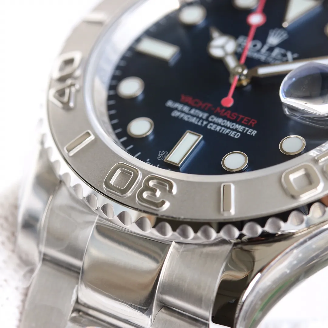 【Top replica】💰4500! Rolex Yacht-Master super imported 904L yacht series! 40 mm in diameter! Detailed features: 1⃣️The strap and case are both cast from imported 904 steel (every detail of grinding and polishing is very delicate) and feels full in the hand. 2⃣️The AR ring is stamped in line with the original product (making the ring and edge seamless and flat) 3⃣️The color and radial pattern of the text are basically the same as the original product [Fist][Fist] 4⃣️Equipped with stable ETA2836 and ETA3135 movement machinery! 5⃣️The tape version is synchronized with the original upgraded buckle and can be adjusted. The strongest replica YM-yacht series! [Produced by AR, it must be a high-quality product] Welcome your tasting!