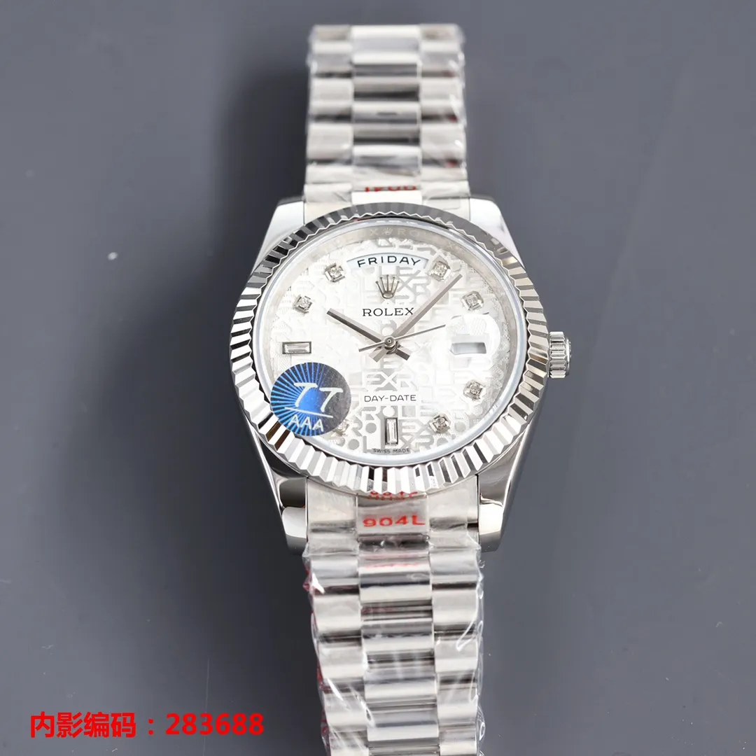 【Top replica】💰1920! New Rolex three-in-one exclusive customization: hangtag, card, barcode number consistent 🔥Matched with new Citizen 9015 movement 🔥Dual-calendar weekday date series ⚠️Built-in solid steel inner cover Citizen unified standard double-headed watch strap ⚠️ (check for exclusive details) The most cost-effective "high version" Workmanship upgrade: 1⃣️ Using 316L finely cultivated case "Fitness" original grade (waterproof to a depth of 200 meters) 2⃣️ The link between the strap and the case reaches the highest standard in the industry "flush docking" (different from the ordinary version, uneven and scratchy) 3⃣️ Noise reduction, shock-absorbing inner cover 4⃣️ Full watch original protective film Configuration parameters: Brand: Rolex (new face) Series: Day-date series m228239-0033 Movement: Imported from Japan One hundred percent new machine (model 9015) is designed to have a service life of 10 years. (Exclusive steel inner cover movement) Quality control: Every watch product is strictly inspected by Tt factory and shipped after proofreading (buy with confidence) Case material: 316L fine steel CNC engraving Ultra-precision Waterproof depth 200 meters (matching counter) Lettering: Tt factory uses it for the first time Original three-dimensional "drill" nail lettering ⚠️⚠️Figure 5⃣️ is the exclusive built-in details of Tt factory Exclusive packaging bag Please pay attention to the details ⚠️⚠️ Table diameter: 41MM Thickness 11MM Product grade: Super A Glass: wear-resistant sapphire crystal mirror, coated with multiple layers of anti-reflective coating Steel buckle: double folding safety clasp and push-type opening device (consistent with genuine products) Strap: genuine 316L steel after cutting process, polished parts and then hand-assembled, 360 degrees, no dead angle, 0 scratches, no scratches. The real thing is exquisite, heavy, sturdy and durable. The real thing is absolutely amazing when you get it. (The protective film is consistent with the original) Every watch⌚️ is shipped with unified packaging from Tt factory. Please ensure exclusive quality📷📷