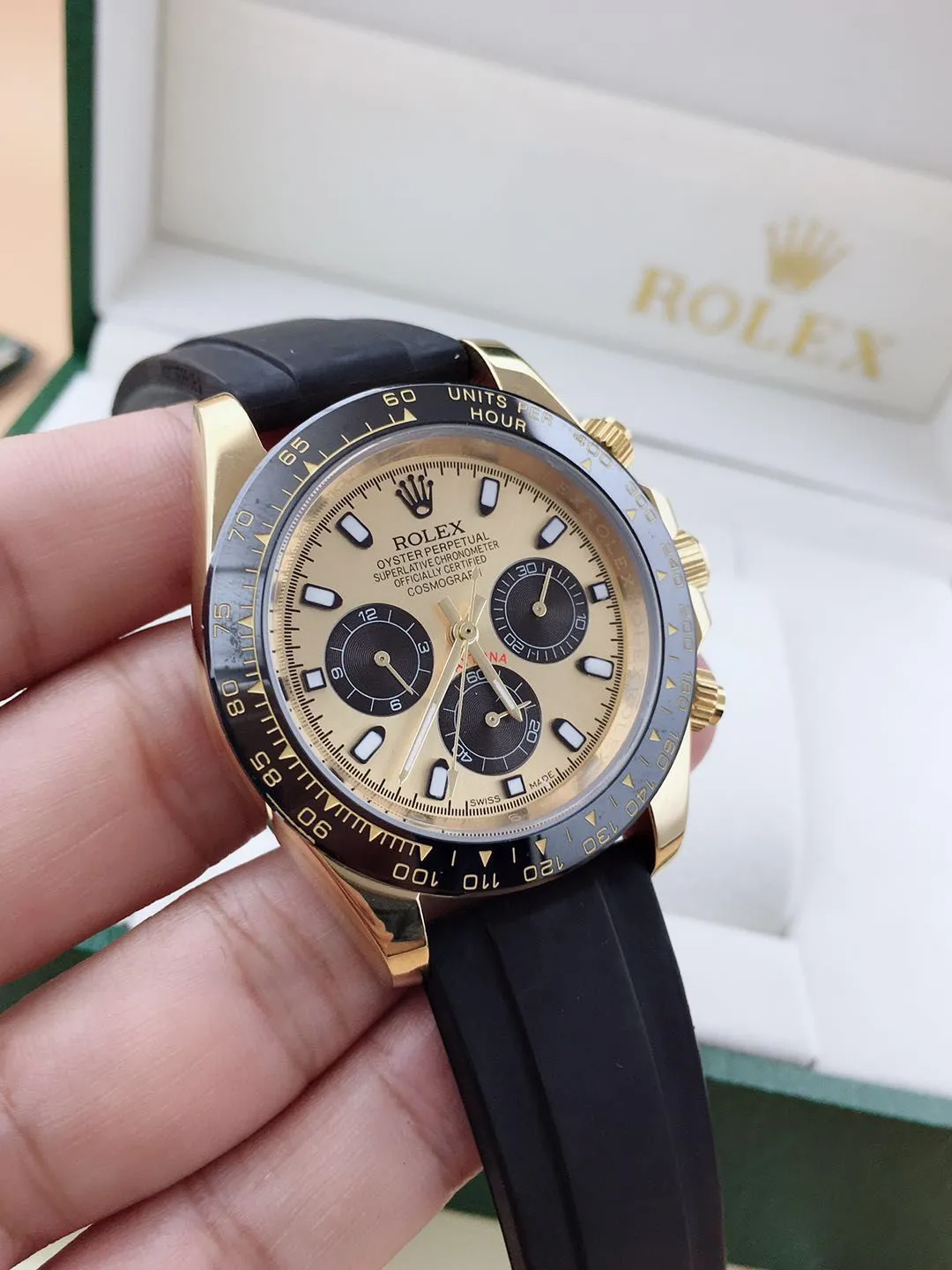 【Foreign trade import】💰970! Daytona new model recommended Rolex. Paired with original imported 8215 machine. Size 40mmx10mm, summer trendy silicone band, worth owning!