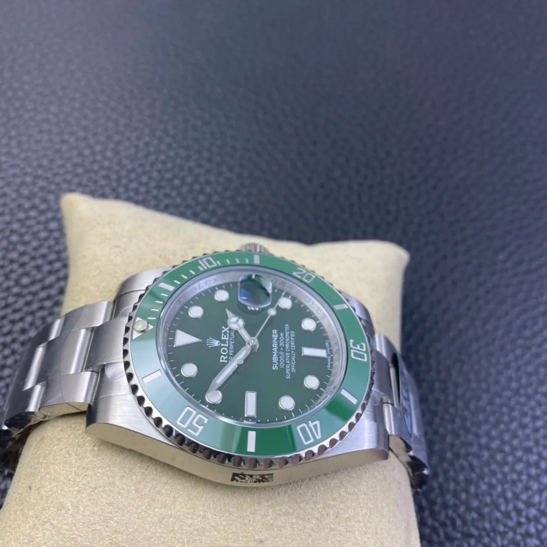 【High-end replica】💰1160! 【Customized all-in-one machine】💰1720! 【Top Replica】💰Private chat! The Rolex Submariner series is a model of classic watches. The nobility and beauty of gold and the solidity of stainless steel are unmatched in this watch. The "King Kong" combination makes the watch more majestic and attractive. All surprises come from a brave beginning. Every day we try to defeat ourselves yesterday, and condense all the touching hearts of Rolex Submariner into one copy. This is the original intention of the new generation of Submariner replicas built with a lot of money, to create a Submariner that can defeat ourselves yesterday, using an automatic winding movement!