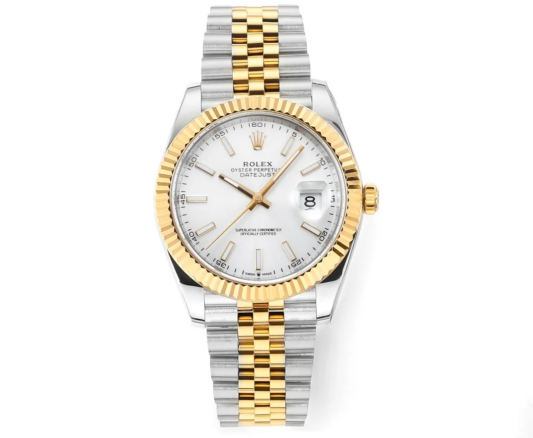 【High-end replica】💰1240! 【Customized all-in-one machine】💰1900! [Top replica] Private chat! ! ! The Rolex Datejust 41mm series creates a classic watch model. 1: The movement adopts Swiss 3235 movement. 2: In terms of material, the overall material is made of 904 steel. The curvature of the side of the case is polished in place, and the thickness of the side is consistent with the original. 3: Classic dog tooth collar. The platinum (electroplated) ring presents a radiant light effect that is extremely close to the original version, and the triangular pit pattern is clean and neat. 4: The watch mirror is made of real sapphire mirror, which increases the transparency of the watch. At the same time, it has been treated with anti-glare technology, making it very convenient to read watch data and has high hardness. 5: The only synchronous original thickness in the market is 11.5mm. This picture was taken in top reproduction quality!