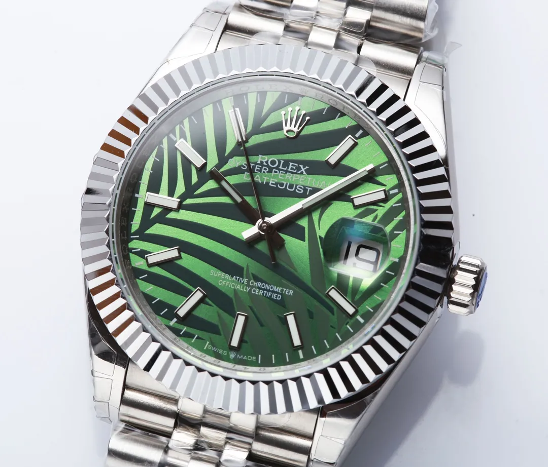【Customized all-in-one machine】💰1920! 【Top replica】💰3300! High-end goods, one card, one code (returns and exchanges require all cards) ⌚️Rolex Datejust 41 series ①Exclusively customized 2836 movement, kinetic energy storage up to 48 hours, stable and reliable quality; ②Case: size and thickness are almost the same as the original, 904 steel ③Line: polished nails, top-notch Swiss ice blue luminous, fine shading, color matching; ④Glass: sapphire glass with 2.5x magnifying glass effect, the glass is transparent; ⑤Strap: One-to-one restoration, the strap can be interchanged with the genuine product; Produced by a large factory, it must be high-quality. Model: m126333-m123331-126334 Focus is an attitude, produced by JH!