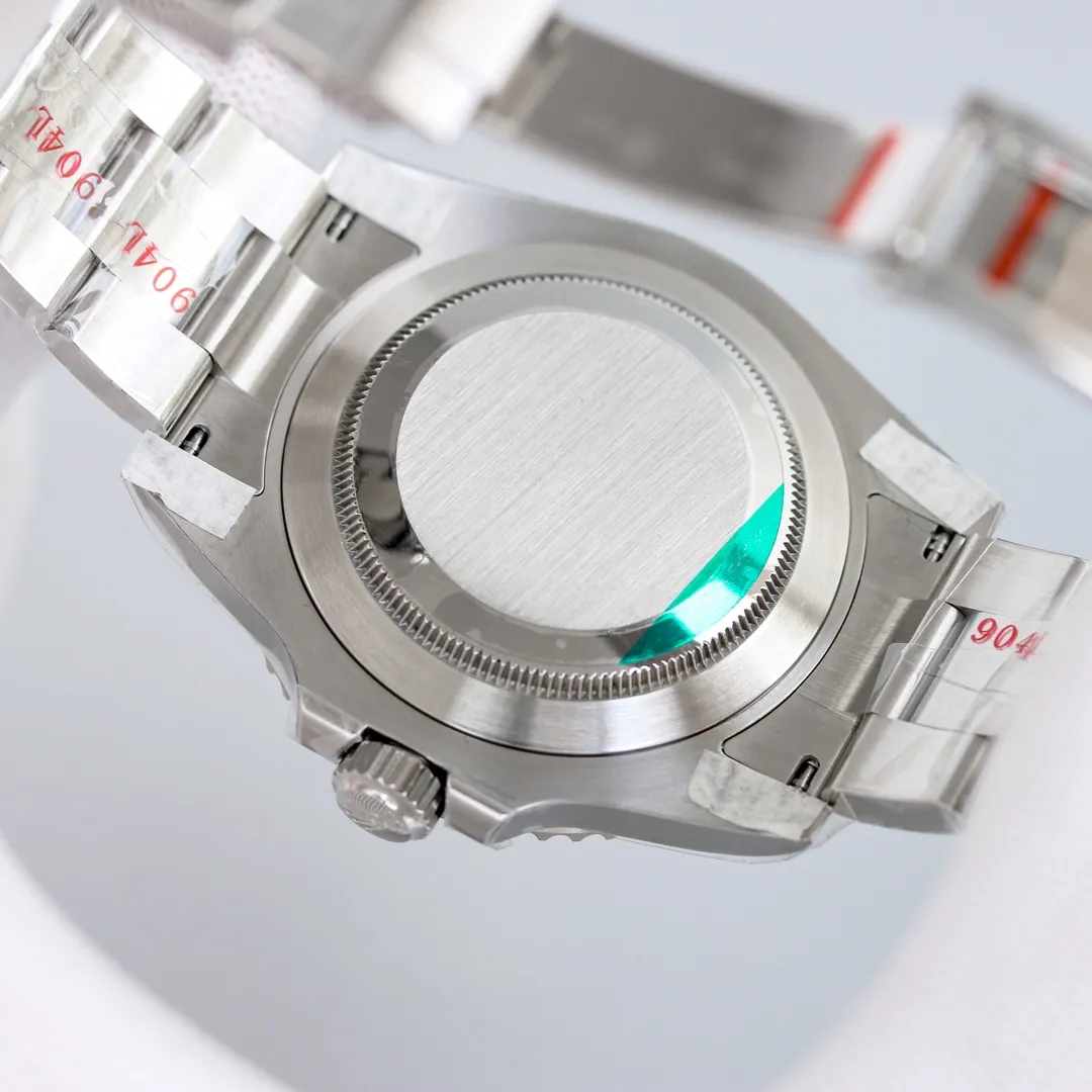 💎VS upgraded version, the latest Rolex in 2022, quality guaranteed style, unique three codes in one and comes with an NFC proximity card, pictures and facts. You can watch the video induction effect. Genuine open mold with a new shell type with a diameter of 41mm (not modified from a 40mm shell), equipped with a new 3235 movement, a time-adjustable reversible movement, consistent with the original version, and a 72-hour kinetic energy storage. That’s right, 72 hours. The actual kinetic energy storage time of 3235 movement and 2824/2836 on the market is about 38 hours, and can only be stored for one night. The new 3235 movement has been tested and can be used non-stop for a weekend, truly once and for all. The first batch will enjoy a 50% discount on accessories upgrade service within three years, so you can enjoy worry-free upgrades. Look for VS quality assurance, look for VS unique number, 2R20X680, unique design, exclusive quality.