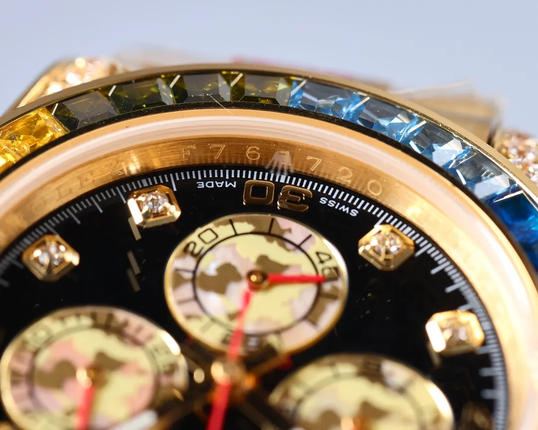 【Top replica】💰4500! Rolex Daytona New Universe Chronograph Daytona 904L Steel Watch Rainbow Di This latest design combines high technology and extraordinary beauty. [Case] ​​Size is 40mm. The Oyster case is guaranteed to be waterproof to 100 meters. The case is made of a solid piece of 904L steel. [Ring] The inlay is optimized according to the 36 gemstones with the most coordinated color gradient transition from the original factory. The height and angle are consistent, and the refraction effect is very beautiful. [Dial] Literally, each chronograph dial is refracted due to different light. The color is bright and bright, and the small eye position is aligned with the original, which is unique. [Mirror Surface] The mirror surface is made of sapphire crystal and is not easily scratched. [Movement] It adopts 7750 movement, which is efficient, accurate and stable. [Watch Strap] The watch is equipped with a folding buckle, which is also made of 904L steel. The buckle has a fine-tuning device that can be adjusted to fit the wrist very well. 🔥Top quality products are constantly produced🔥