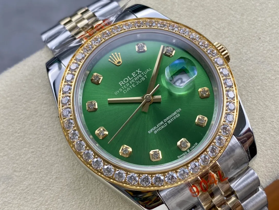 【High-end replica】💰1240! Rolex Single Calendar Datejust Series 41mm [Diameter] 41mm [Movement] Equipped with imported fully automatic mechanical movement [Ring] Rolex RingCommand triangular pit pattern / aperture [Mirror] Scratch-resistant sapphire glass mirror [Material] Imported 316L stainless steel case [Strap] Stainless steel (Oystersteel) optional three-bead/five-bead chain strap [Buckle] Original buckle Super high quality, more beautiful in kind, market exclusive! Classic men's casual watch, the standard accessory for successful men, allowing you to wear it once and for all!