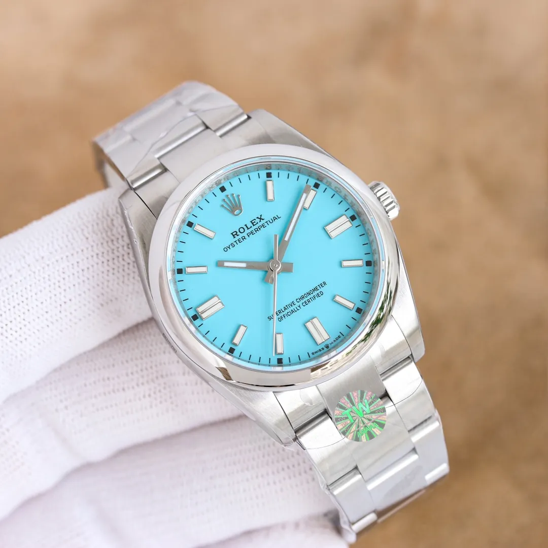 【High-end replica】💰1240! Customized all-in-one machine 💰1720! Rolex Color Oyster Perpetual‼ ️ We always adhere to high quality and ultra-high cost performance [strong][strong][strong] to benefit our cousins! You can choose between 36mm and 41mm. It adopts 2824 movement with stable running time. There is no color difference between the lettering and the original. The nails are precision polished. The raw material imported from Switzerland is ice sapphire blue with luminous effect. The lettering is the top printing technology in the industry. The super three-dimensional pointer is consistent with the original without burrs. The buckle feels the same as the original! All details are complete, the owner strongly recommends [strong][strong][strong]