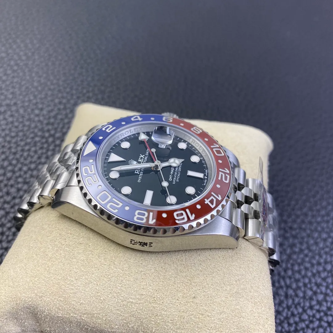 【High-end replica】💰1160! 【Customized all-in-one machine】💰1720! [Top replica] Private chat! ! ! The Rolex Greenwich [GMT-Master II] is one of Rolex's best-selling watches. It is equipped with a ceramic ring and platinum fonts. The Swiss 3285 mechanical movement has stable and reliable quality. The diameter is 40mm. It is developed one-to-one from the original.