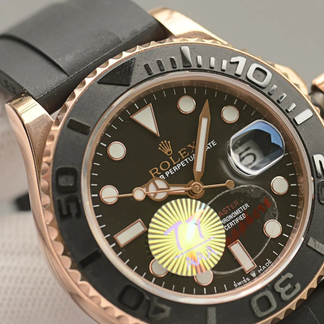 【High-end replica】💰1160! 【Customized all-in-one machine】💰1720! All Rolex Yacht-Master 40mm watches are shipped. On the basis of adhering to the characteristics of the brand, they are simultaneously matched with rubber straps and original buckles. [Movement] Equipped with dedicated and manufactured 0️⃣reworked, 💯new original Citizen 9015 fully automatic mechanical movement, with accurate travel time, excellent performance and a power reserve of up to 48 hours. [Case] 316L stainless steel case The original version of the ceramic ring rotates in both directions simultaneously, perfectly presenting the same curvature and luster as the original version. The ultra-strong high-density mineral glass mirror and exquisite workmanship perfectly inherit the original diving and swimming 🏊‍♀️Performance [Literal] The scale is clear, the luminous light is super long-lasting, the details are synchronized and authentic, the inner shadow ring is clear and the font is well-proportioned [Strap] 316L stainless steel adjustable buckle with imported high-quality rubber strap, comfortable and durable to wear ⚠️Please look for the exclusive quality