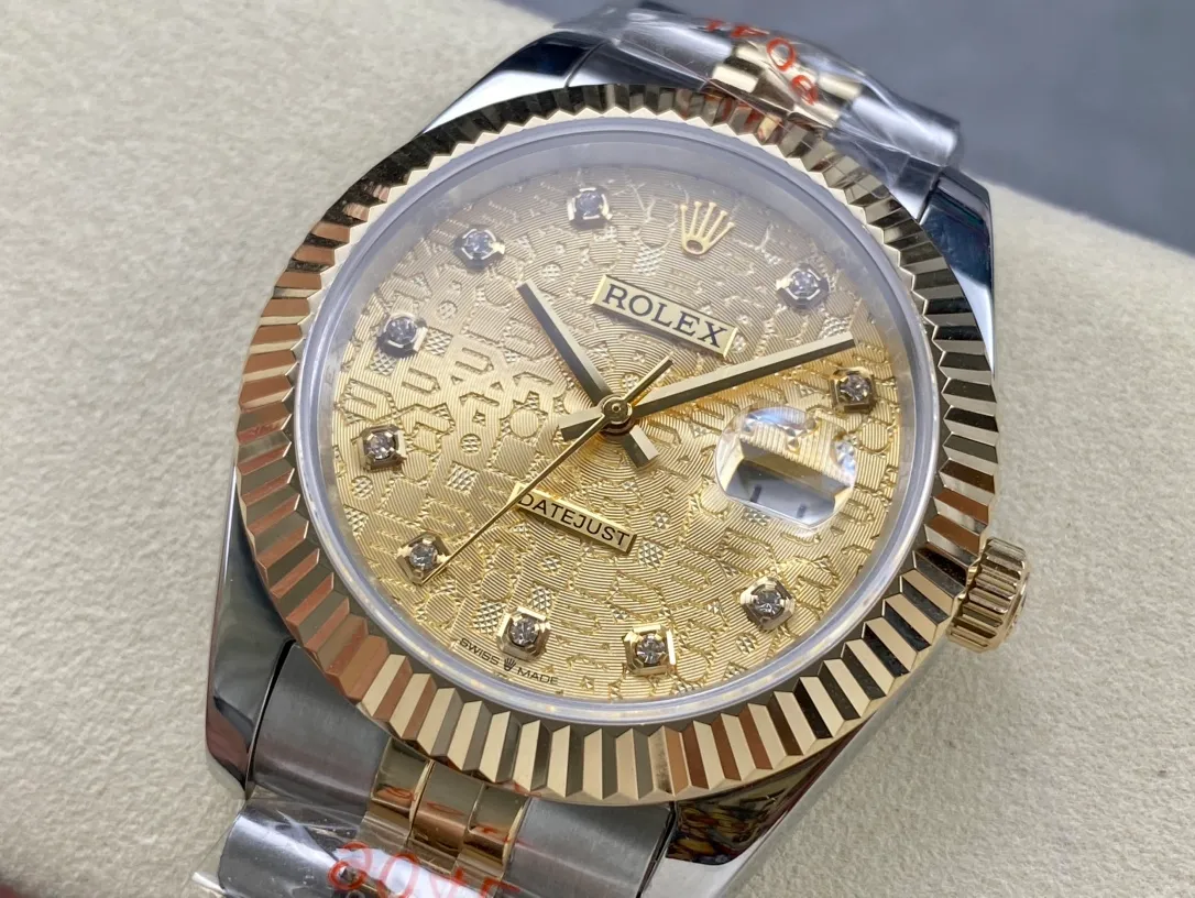 【High-end replica】💰1240! Rolex Single Calendar Datejust Series 41mm [Diameter] 41mm [Movement] Equipped with imported fully automatic mechanical movement [Ring] Rolex RingCommand triangular pit pattern / aperture [Mirror] Scratch-resistant sapphire glass mirror [Material] Imported 316L stainless steel case [Strap] Stainless steel (Oystersteel) optional three-bead/five-bead chain strap [Buckle] Original buckle Super high quality, more beautiful in kind, market exclusive! Classic men's casual watch, the standard accessory for successful men, allowing you to wear it once and for all!