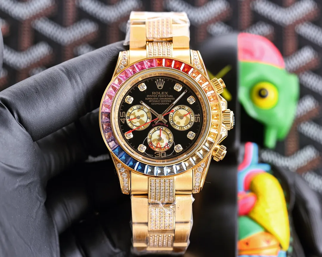 【Top Replica】💰Private chat! Rolex's top toy addict, if you don't like fake street watches, he will definitely be your best friend. Rolex's most classic Submariner Submariner was used as the prototype. After a second modification of the ring, it was then inlaid with top-quality natural stones. It is very shiny and extremely difficult. It is currently the most sparkling craftsmanship of the same material. The movement adopts a fully automatic mechanical movement, with super luminous characters and completely fits the case. The 2cm flexible adjustment buckle inside the buckle makes it easy to adjust the size. Profession creates the future, once and for all. Size 40mm!