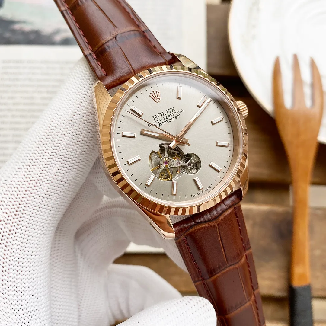 【High-end replica】💰1440! Rolex's premium men's watch features a three-pin small hollow flywheel design, exquisite craftsmanship, originality, nobility and gentlemanly style. Using fully automatic mechanical movement, top-grade 316 stainless steel case and strap, mineral super mirror, size 41-13