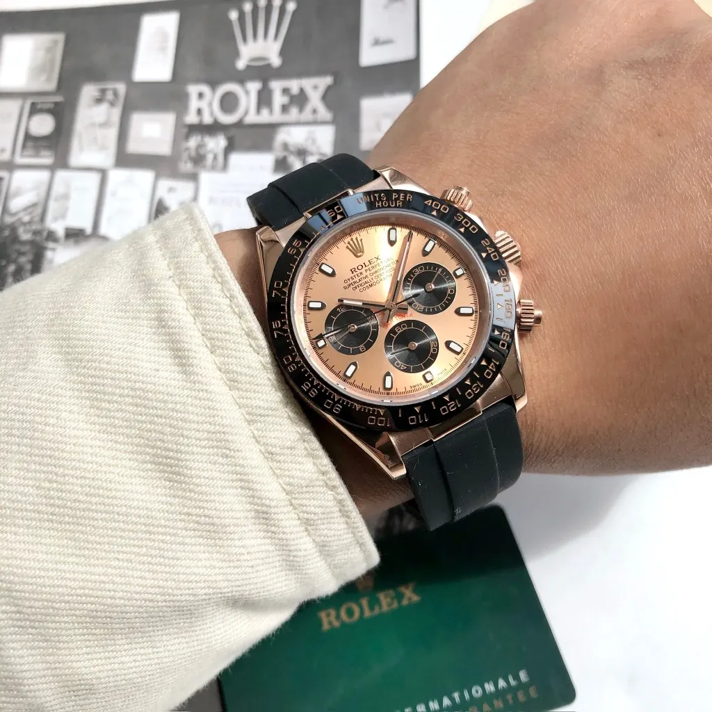【High-end replica】💰1160! Customized all-in-one machine 💰1720! Rolex Daytona Series [Diameter] 40mm [Movement] Equipped with imported fully automatic mechanical movement [Ring] Imported finely polished ring/ceramic ring [Mirror] Scratch-resistant sapphire glass mirror [Material] Imported 316L stainless steel case [Strap] Stainless steel three-bead strap/high-quality tape [Buckle] Original buckle Super high quality, more beautiful in kind, market exclusive! Classic men's casual watch, the standard accessory for successful men, allowing you to wear it once and for all!