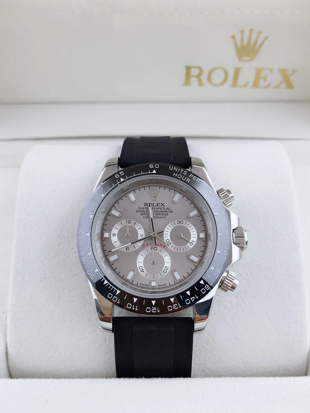 [Foreign Trade Import] 💰970 Daytona New model recommended Rolex. Paired with original imported 8215 machine. Size 40mmx10mm, summer trendy silicone band, worth owning!