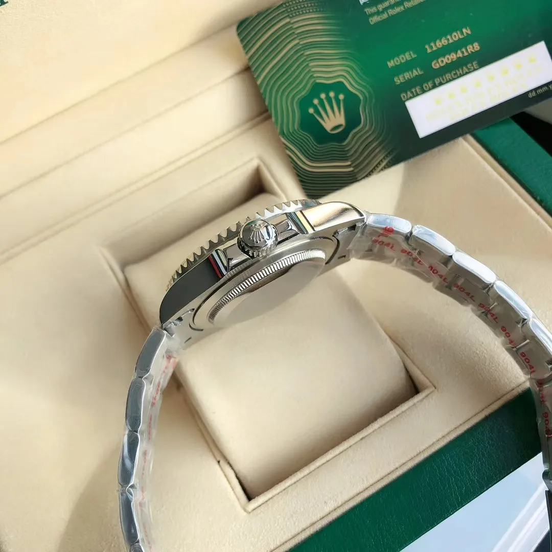 【High-end replica】💰1720! Rolex Submariner The new upgraded version of Submariner - the brightest star in the night sky. The appearance details of the built-in new Citizen movement are consistent with the original. The official synchronization in 2022 is the new Submariner [color] Citizen Submariner. On the occasion of the replacement of the Submariner calendar model, GD quality control will also open a further perfect interpretation of Citizen watches! Redefine the quality and value standards of Citizen watches! GD quality control will work with elite accessories manufacturers to strictly inspect and select, and is committed to making more perfect Citizen watches! This time, the details of the Submariner are meticulously studied and multi-layered quality control is carried out. The specific details are as follows: 1. Large factory surface: The GD Submariner surface is friendly and cared for by the top factory in the industry. The radial pattern focusing effect on the disk surface is synchronized with the original. The logo and font on the disk are guaranteed to be comparable to the original ones. The scale and rounded corners are polished with exquisite craftsmanship! The scales are filled with imported luminous powder. The magnifying glass detects the roundness and fullness. It has super luminous effect and strong durability. ⚠️ The scales under luminous light are pure and not mixed with any stains. You are welcome to compare with the original ones from major manufacturers. 2. Original calendar: The only corrected original calendar font of the Citizen movement in the market. The only calendar font in its class is consistent with the original product. ⚠️ Please use a magnifying glass to compare the details of the calendar font! The blue-coated magnifying glass is the only synchronous original in its class in terms of its magnification factor, distance from the case, and other details. 3. Three codes in one: the entire network has the same original shipping accessories, that is, the three models and numbers of the watch, warranty card, and hangtag are the same, and there is no duplication. 4. The original ring: the milky white luminous pearl of the ceramic ring has super luminous, luminous effects, and non-luminous normal color are consistent with the original; the ring scale is filled with top-notch mercury, the first of its kind. 5. Movement guarantee: Since the GD factory has focused on Citizen movements, it has promised to eliminate the phenomenon of old machines being adulterated and shoddy! GD quality control will simultaneously screen the movement and debug it before leaving the factory! ⚠️ Please look for the exclusive quality of GD products