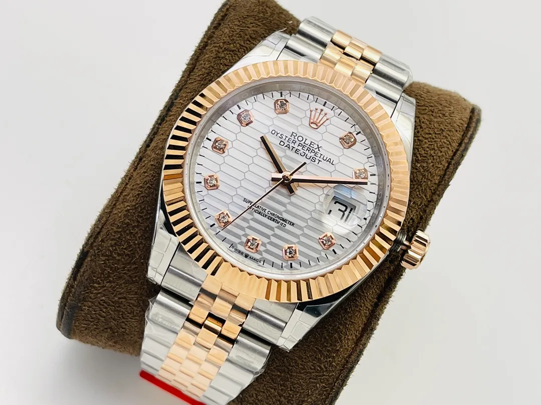 [VR Factory2022 latest masterpiece] Rolex’s latest Datejust series mechanical watch! 1⃣️[Size] Diameter 41MM, thickness 12MM! 2⃣️[Movement] Equipped with 2836 movement, strict debugging ensures accurate travel time, stable performance, and zero repairs! 3⃣️【Dial text】Using top-grade Swarovski diamonds and hand-inlaid craftsmanship, it is designed with the concept of excellence! 4⃣️[Case Buckle] The 904L stainless steel case is made of the same material as the original version and paired with a 904L stainless steel strap/original safety buckle! 5⃣��The watch strap is made of 904L Oyster steel.  6⃣️The side of the watch case is consistent with the original version and adds a QR code to prevent counterfeiting! 7⃣️【Mirror】Scratch-resistant sapphire crystal, anti-reflective convex magnifying calendar window, pure waterjet cutting! VR Factory is the same on the outside as it is original! Welcome friends from all walks of life to taste it!