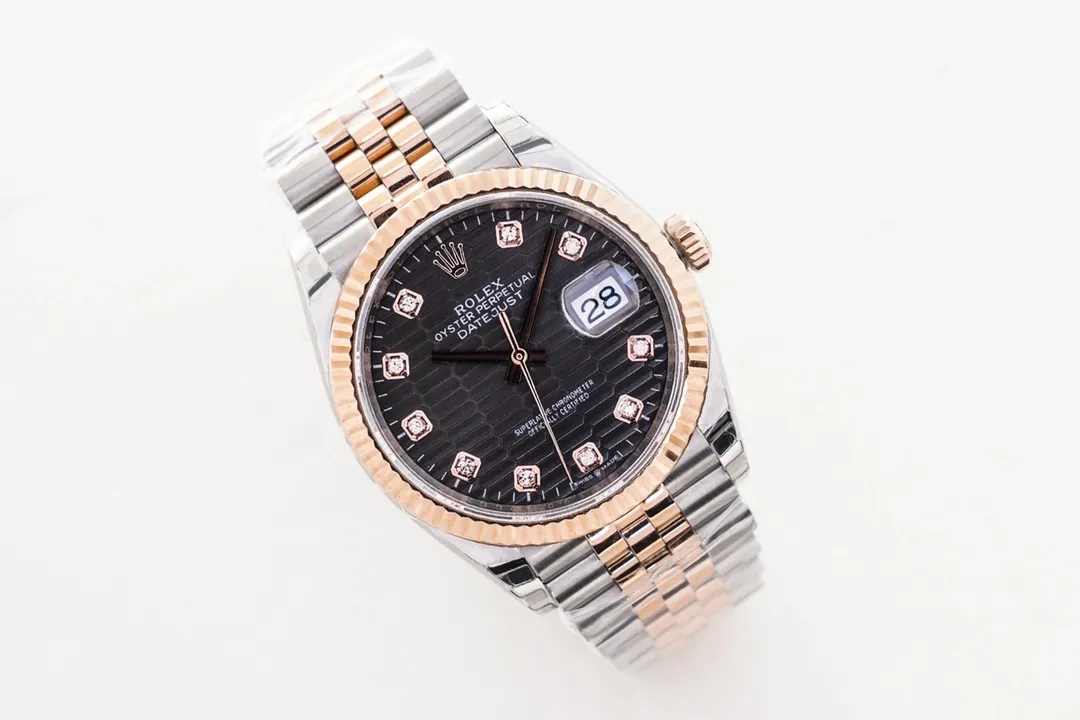 【High-end replica】💰1360! 【Customized all-in-one machine】💰1920! 【Top Replica】💰Private chat! ! ! [2023 New Style] Rolex Datejust 36 Series ① Exclusively customized 3235 movement, kinetic energy storage up to 72 hours, stable and reliable quality; ② Case: same size and thickness as the original; ③ Text: polished nails, top Swiss ice blue luminous, delicate shading, color matching; ④ Glass: sapphire glass with 2.5x magnifying glass effect, transparent glass; ⑤Watch strap: Top-notch workmanship. Each strap fits perfectly with the lug, giving the wrist the highest comfort. Produced by EW, it must be a high-quality product. Every extreme detail is the sincerity of the EW factory’s ingenuity and development; this picture is a real shot of a top-grade replica!