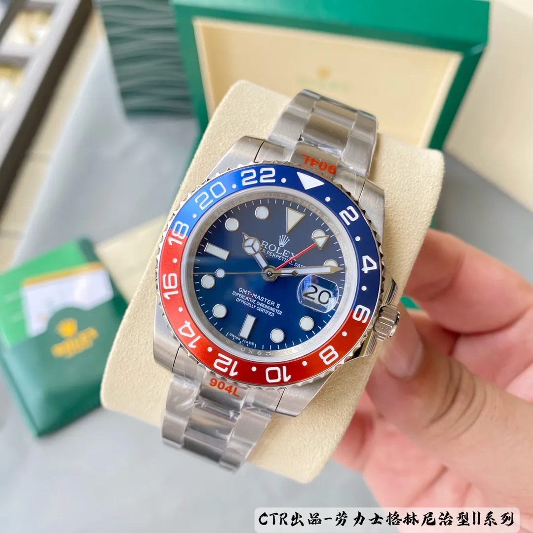 【High-end replica】💰1160! 【Customized all-in-one machine】💰1720! Rolex GMT-Master II series GMT-Master GMT single product hot model 🔥Re-engraved all visible appearances of the original, far surpassing the so-called "imitation machine" with the same craftsmanship, giving full play to the quality of the big manufacturer, meeting all kinds of "B" scenes [Color] [Movement] Imported Citizen 9015 all-in-one machine movement, factory movement detection and adjustment, the appearance details are synchronized with the original genuine product! It is truly both inside and outside [strong] [Literal] It is equipped with the high-quality surface of Laojia, the super original synchronous luminous color, strong durability, and the scale has no spots and flaws, and continues to lead the market in literal quality of the same level [Ring] It is equipped with the original ceramic ring, and the ring scale is delicate and well-proportioned, which can be compared with the big manufacturers. [Case] 316 stainless steel case, scratch-resistant sapphire crystal glass mirror, anti-reflective convex magnifying (2.5-digit) calendar window, magnification synchronized with the original, clear and transparent reading of time and calendar [strong] 🔥Top product, high quality products constantly🔥