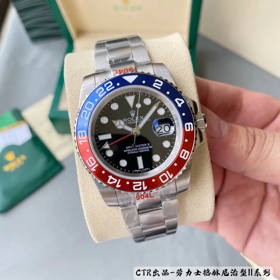 【High-end replica】💰1160! 【Customized all-in-one machine】💰1720! Rolex GMT-Master II series GMT-Master GMT single product hot model 🔥Re-engraved all visible appearances of the original, far surpassing the so-called "imitation machine" with the same craftsmanship, giving full play to the quality of the big manufacturer, meeting all kinds of "B" scenes [Color] [Movement] Imported Citizen 9015 all-in-one machine movement, factory movement detection and adjustment, the appearance details are synchronized with the original genuine product! It is truly both inside and outside [strong] [Literal] It is equipped with the high-quality surface of Laojia, the super original synchronous luminous color, strong durability, and the scale has no spots and flaws, and continues to lead the market in literal quality of the same level [Ring] It is equipped with the original ceramic ring, and the ring scale is delicate and well-proportioned, which can be compared with the big manufacturers. [Case] 316 stainless steel case, scratch-resistant sapphire crystal glass mirror, anti-reflective convex magnifying (2.5-digit) calendar window, magnification synchronized with the original, clear and transparent reading of time and calendar [strong] 🔥Top product, high quality products constantly🔥